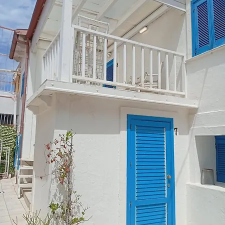 House Тропея